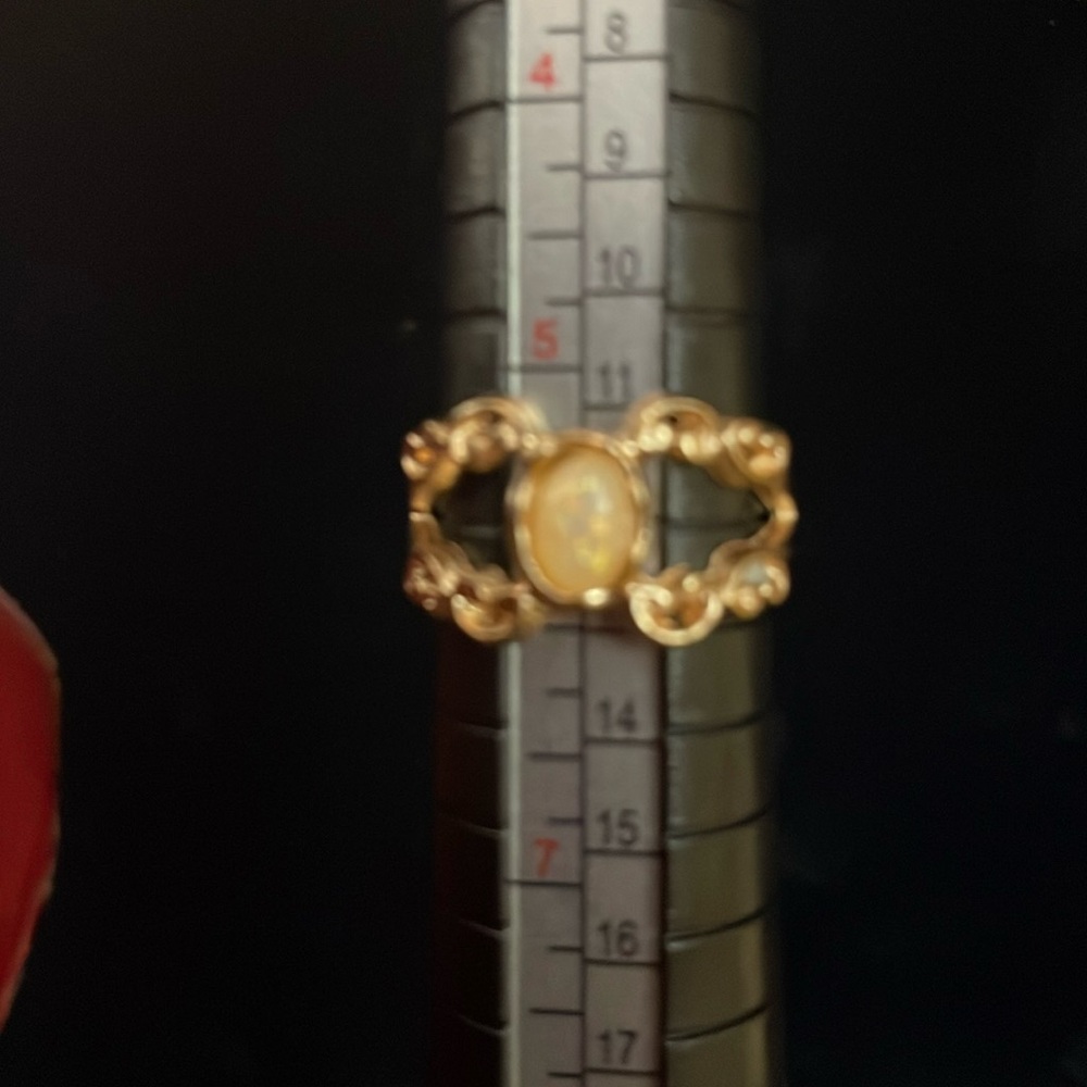 Ladies ring